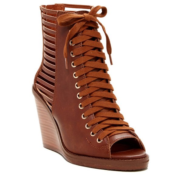 BCBG Malbon Wedgie Booties, Sz 9, NWOT - Picture 2 of 8